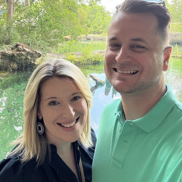 Meet your Posher, Andrea - Picture 3 of 7